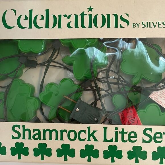 Vintage Celebrations by Silvestri Shamrock string light set - Picture 2 of 5